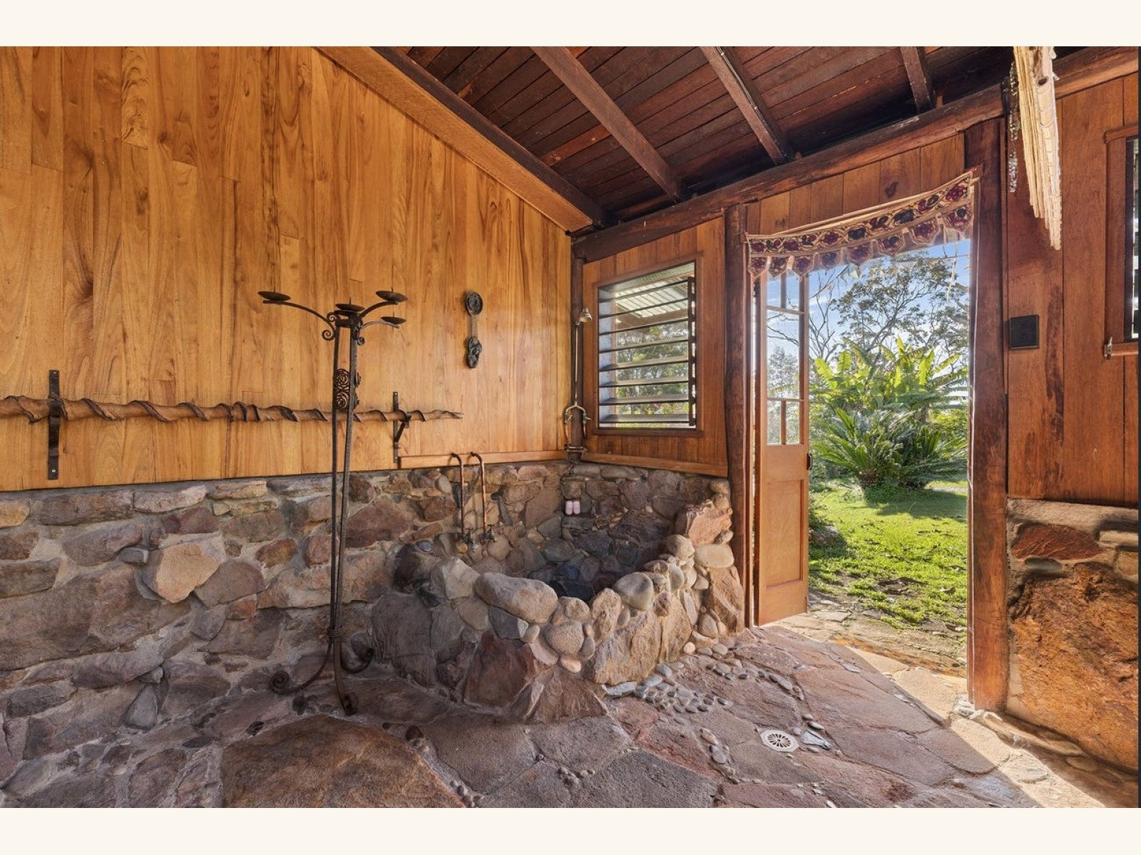 Bush Retreat — image 4